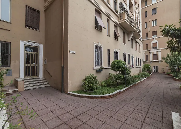 Guesthost - Pigneto Colourful Apartamento